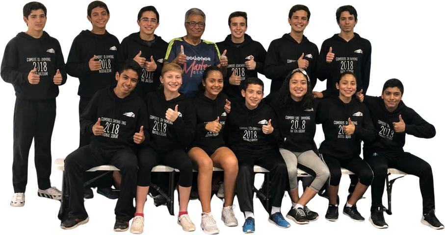 La delegación del club rumbo al Nacional Curso Corto de Zapopan